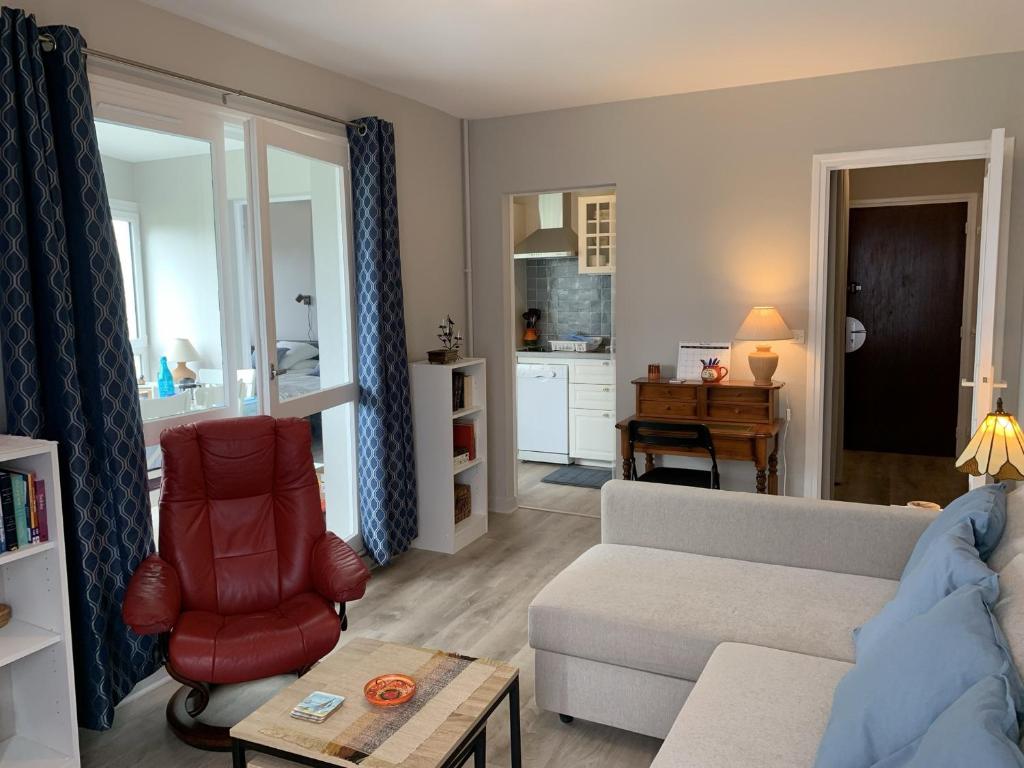 Charmant T2 à Cabourg, proche centre et plage, calme, loggia, ascenseur, animaux acceptés - FR-1-487-337 - 3