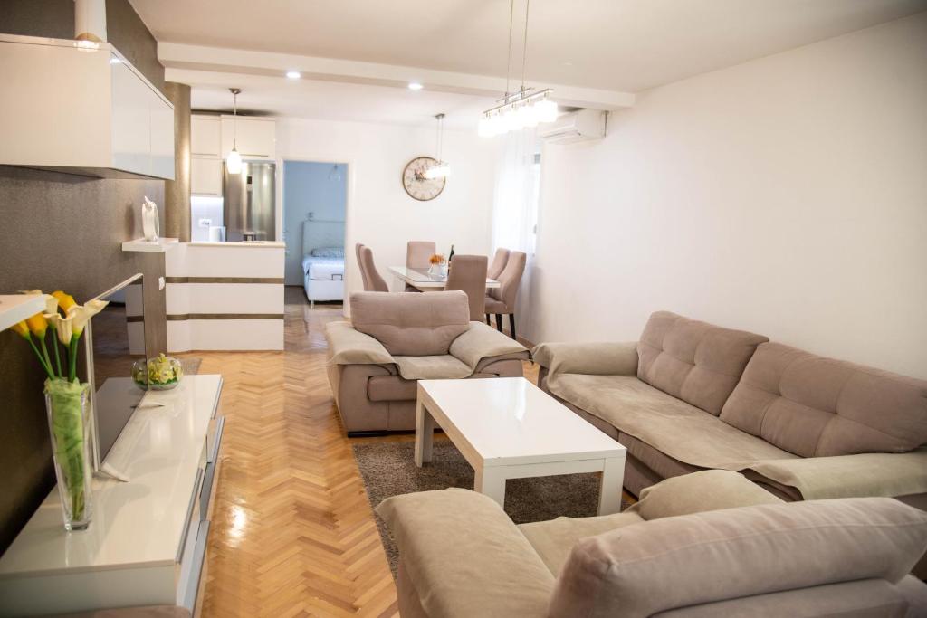 Lux Family Apartment KRUNA - 4