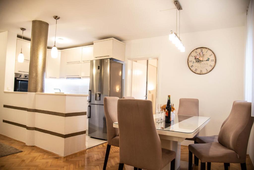 Lux Family Apartment KRUNA - 5