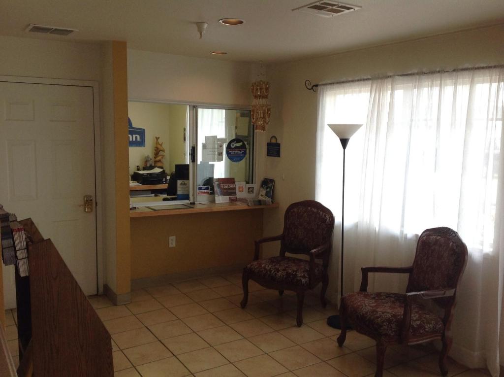 Days Inn by Wyndham Andover photo