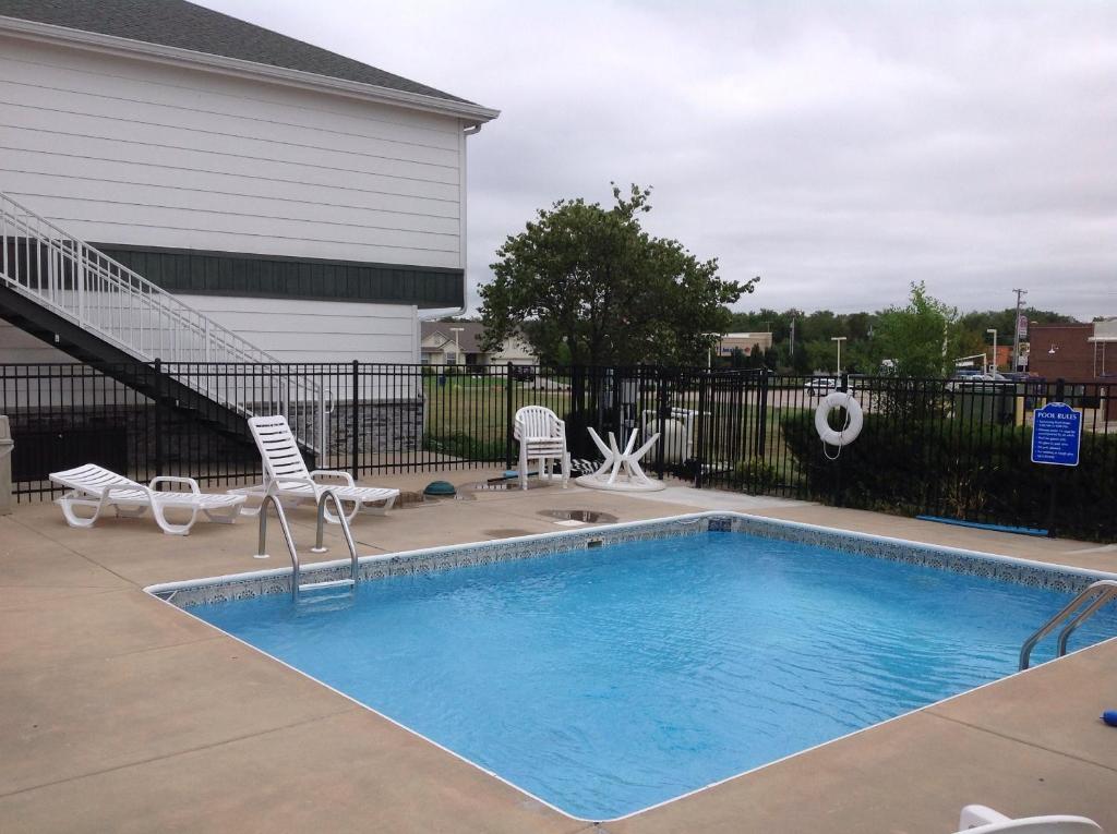 Days Inn by Wyndham Andover photo