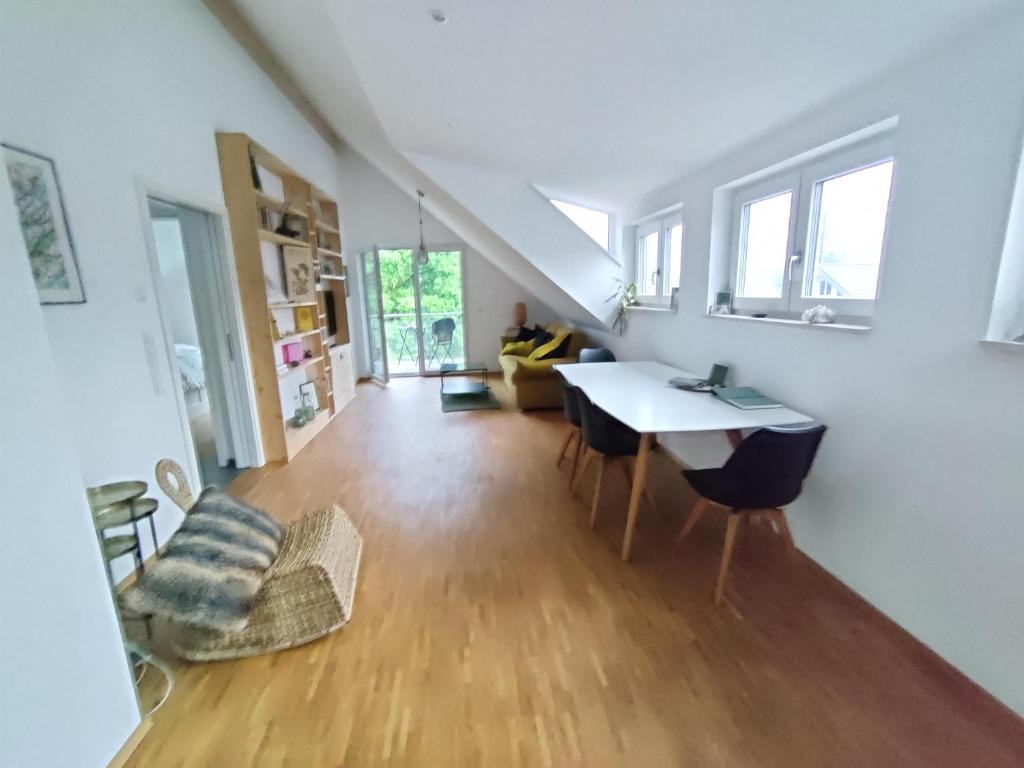 N13 Living - 5