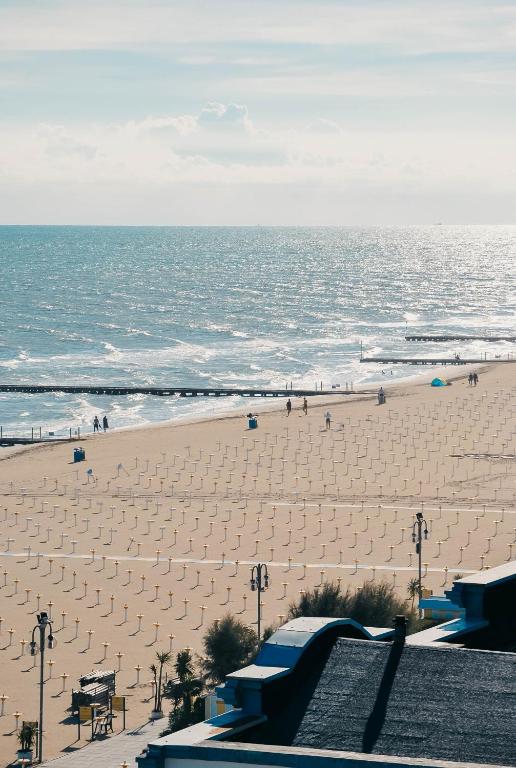 Hotel Adlon — Beach in Jesolo, Veneto