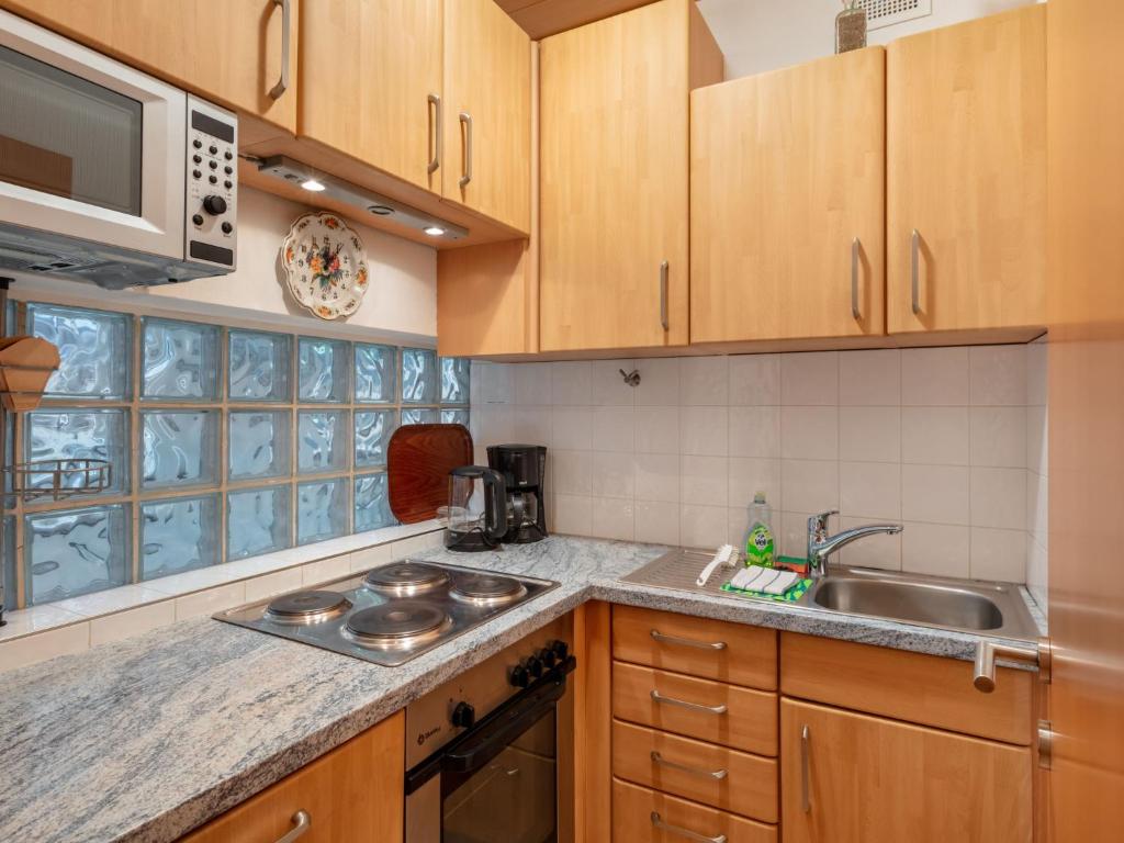Apartment Holiday-1 by Interhome - 4