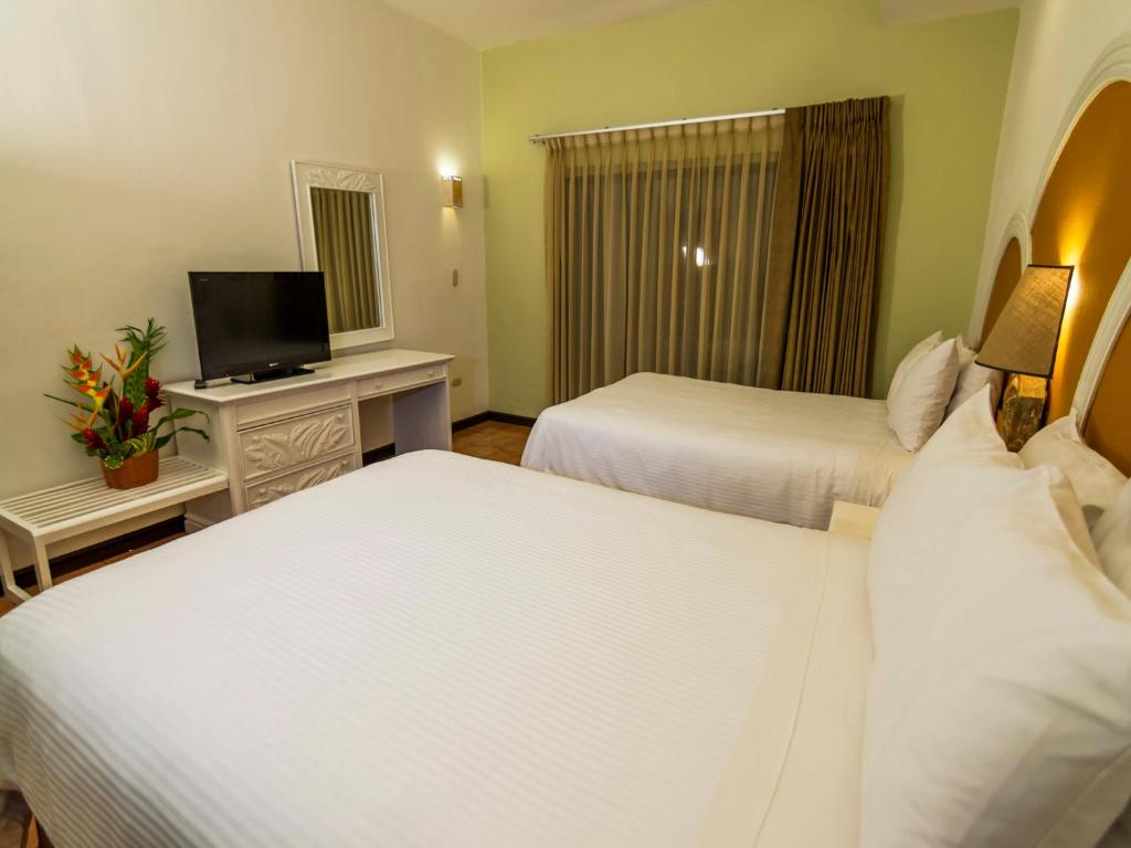 Hotel Soleil Pacifico photo
