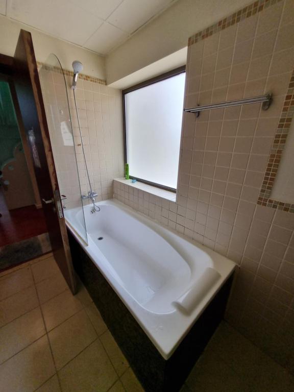 JBR BEACH WAVES HOSTEL photo