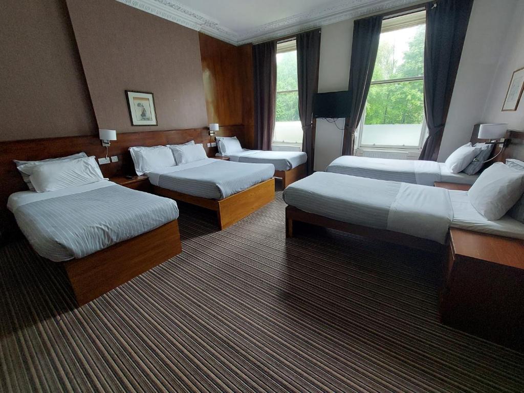 Edinburgh House Hotel photo
