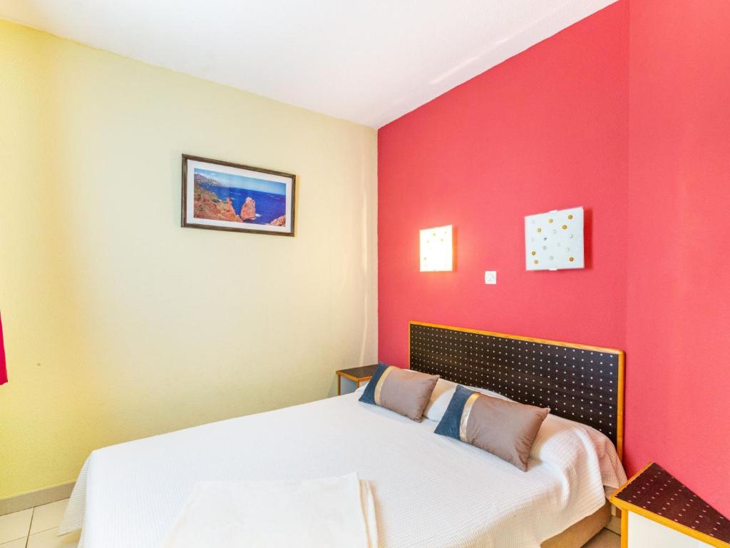 Apartment Le Village - E1 214 by Interhome - 5