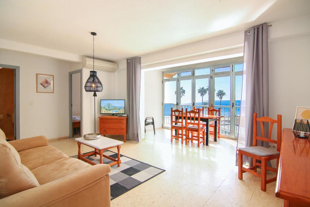 Apartamento en primera línea de playa - GRAN SOL - 1