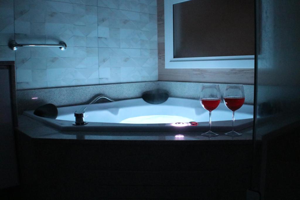 DUPLEX COM JACUZZI NA BORGES - SATTVA HOME, Gramado