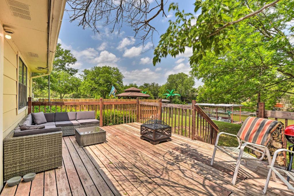 Granbury Lake Home with Private Yard and Fire Pit.