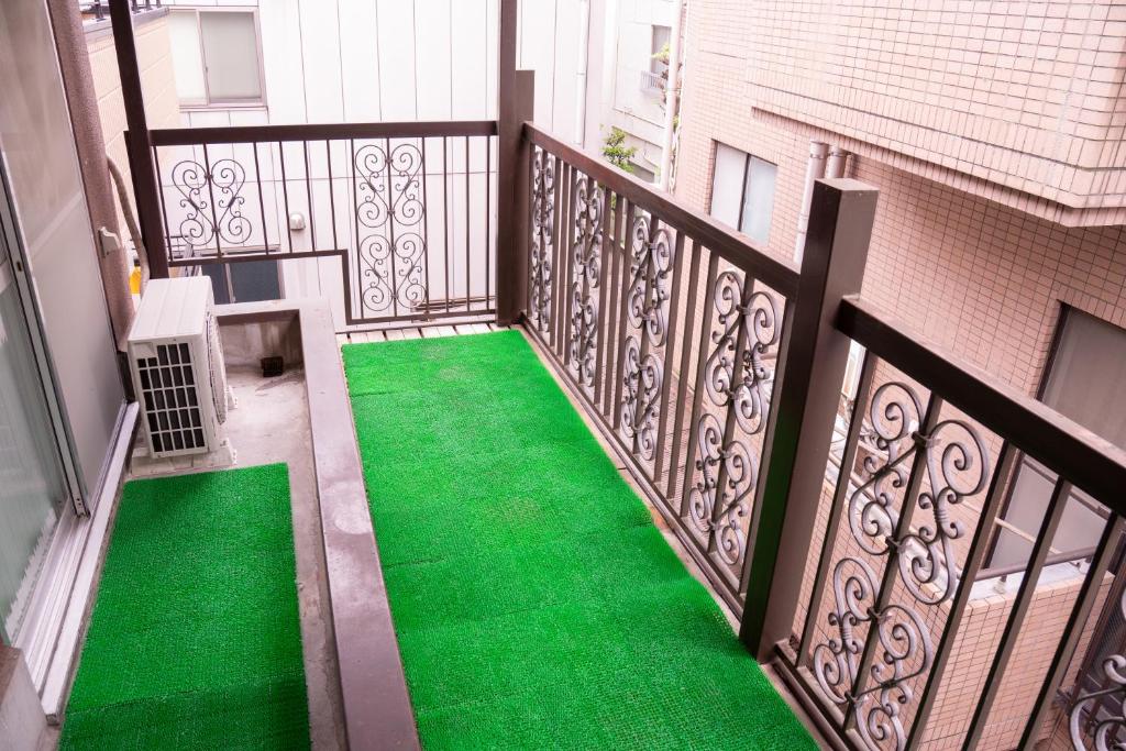 Balcony/terrace, Kita-Shinjuku Wood Wall Stay in Tokyo