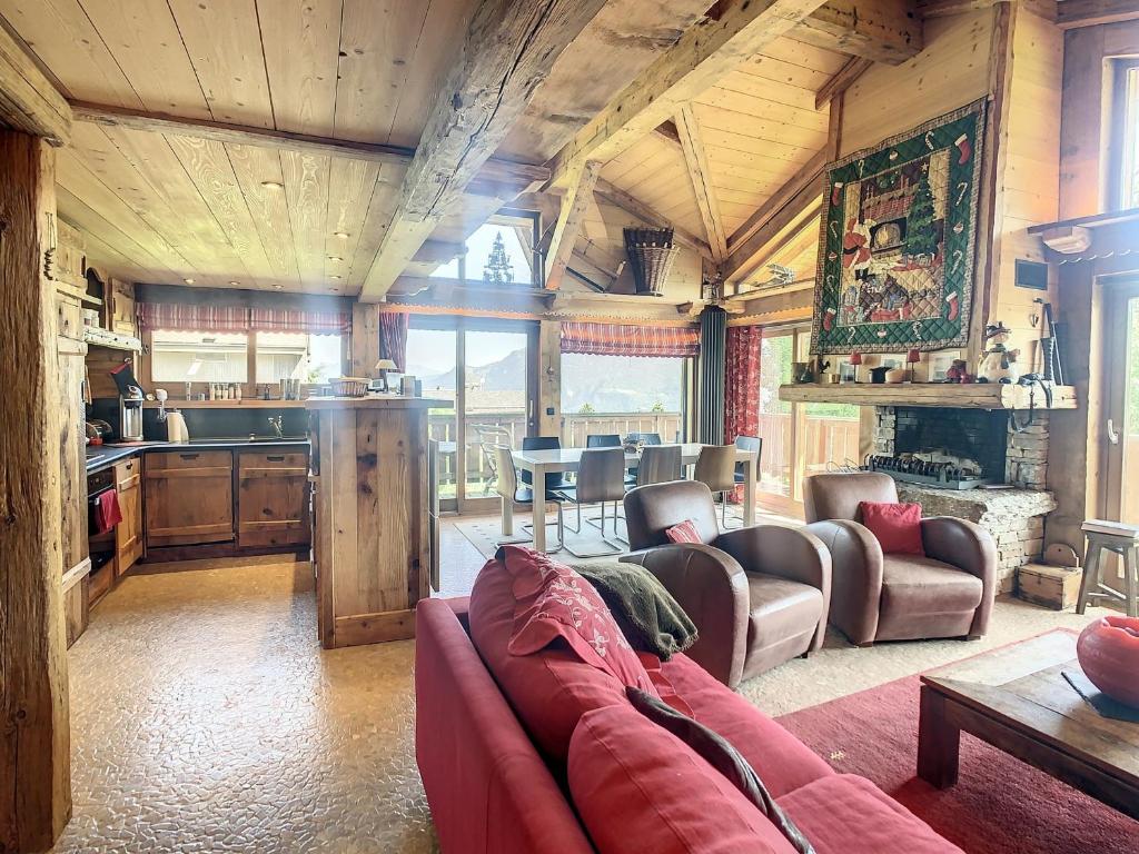 Chalet 6 pièces à Combloux avec cheminée et parking - 5