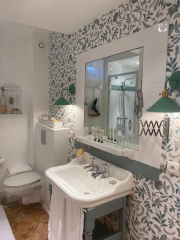 MAISON HULOTTE photo