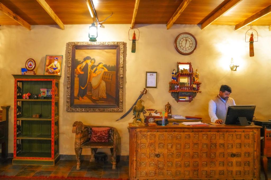 WelcomHeritage Ranjitvilas photo