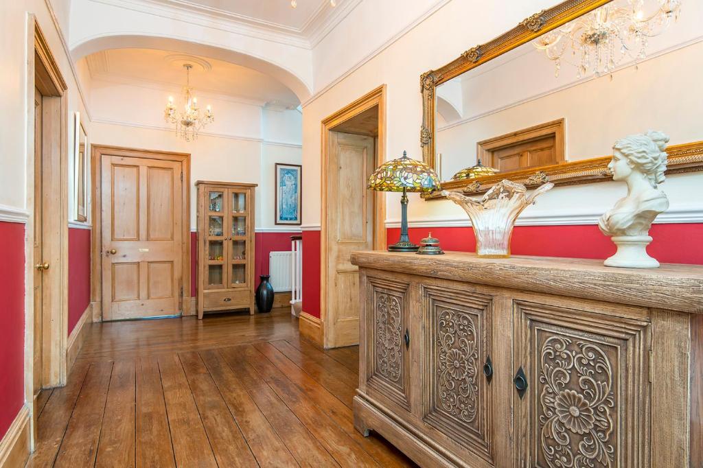 LLys Aeron Guest House photo