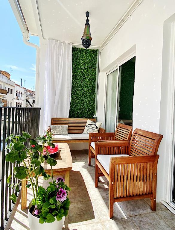 Abbott apartment - 1 min from the beach - 100m2 - sleeps 8 - 5