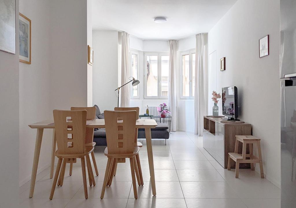 Erker Apartment - 1