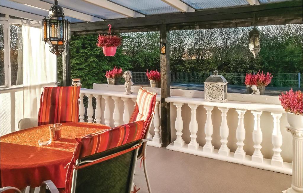Beautiful apartment in Ense with 2 Bedrooms and WiFi — Hotel in Essen