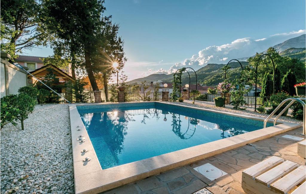Pet Friendly Apartment In Herceg Novi - 5