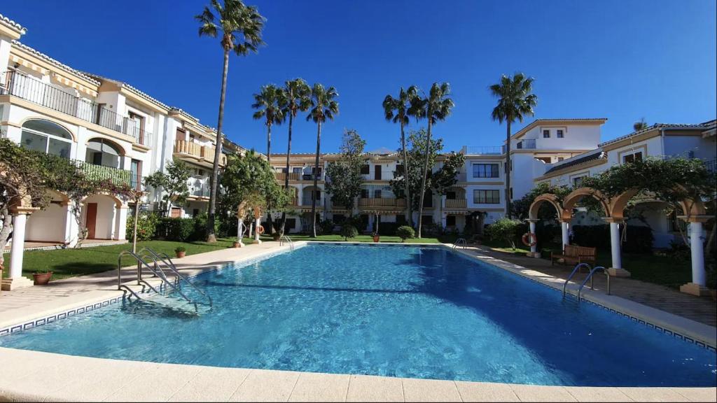 Lovely Apartment in Denia; El Patio - 3
