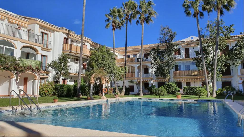 Lovely Apartment in Denia; El Patio - 4