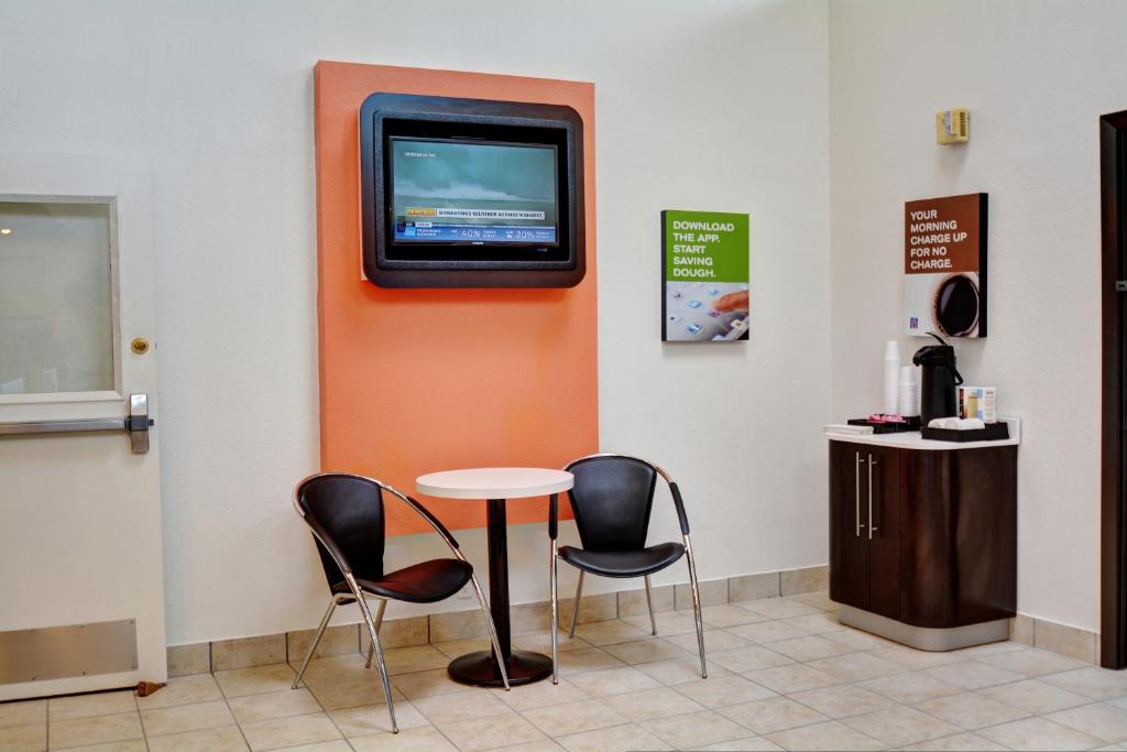 Motel 6-Newport, RI photo