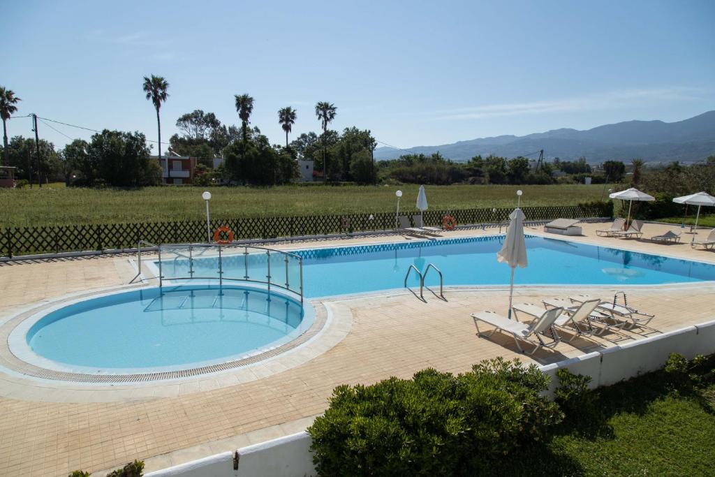Miros Hotel Apartments photo