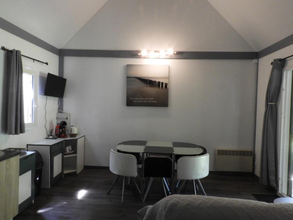 Village Nature 19 gites Piscine Jacuzzi prive Restaurant a 4km de Conques 전경