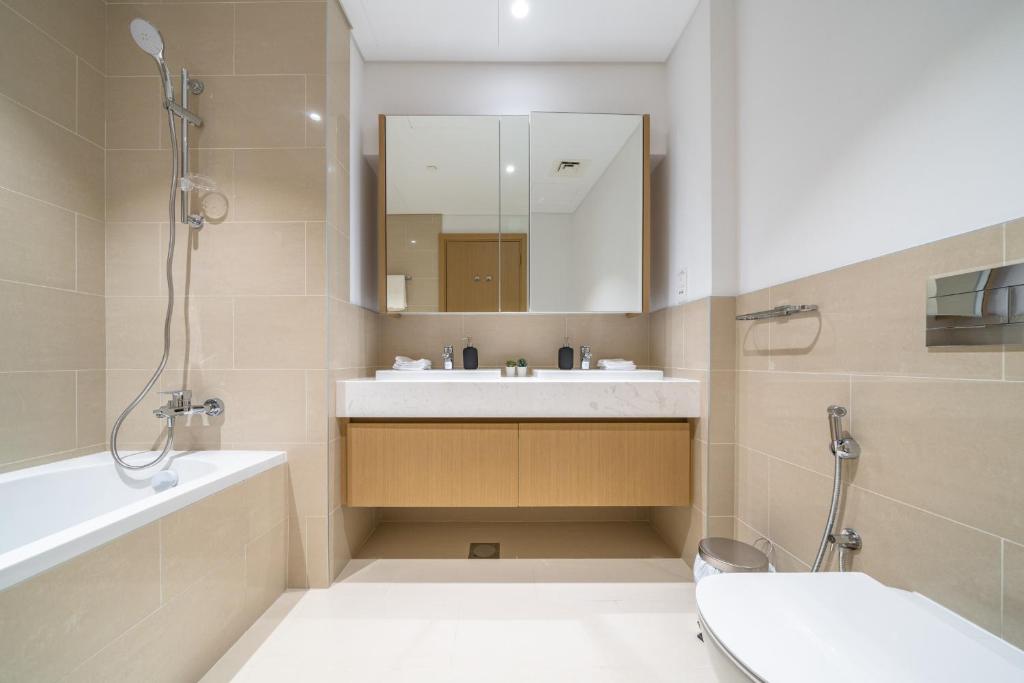 ALH Vacay - Amazing 2 BR in Creek Harbour photo