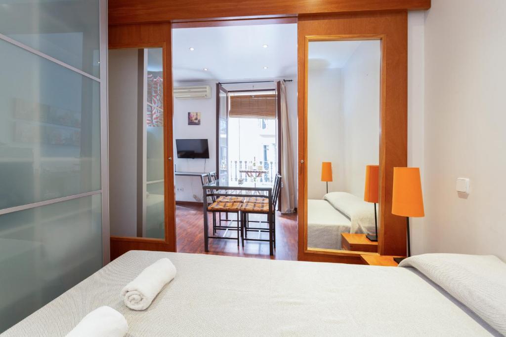 ApartEasy - Turo Park with lovely balcony, Barcelona