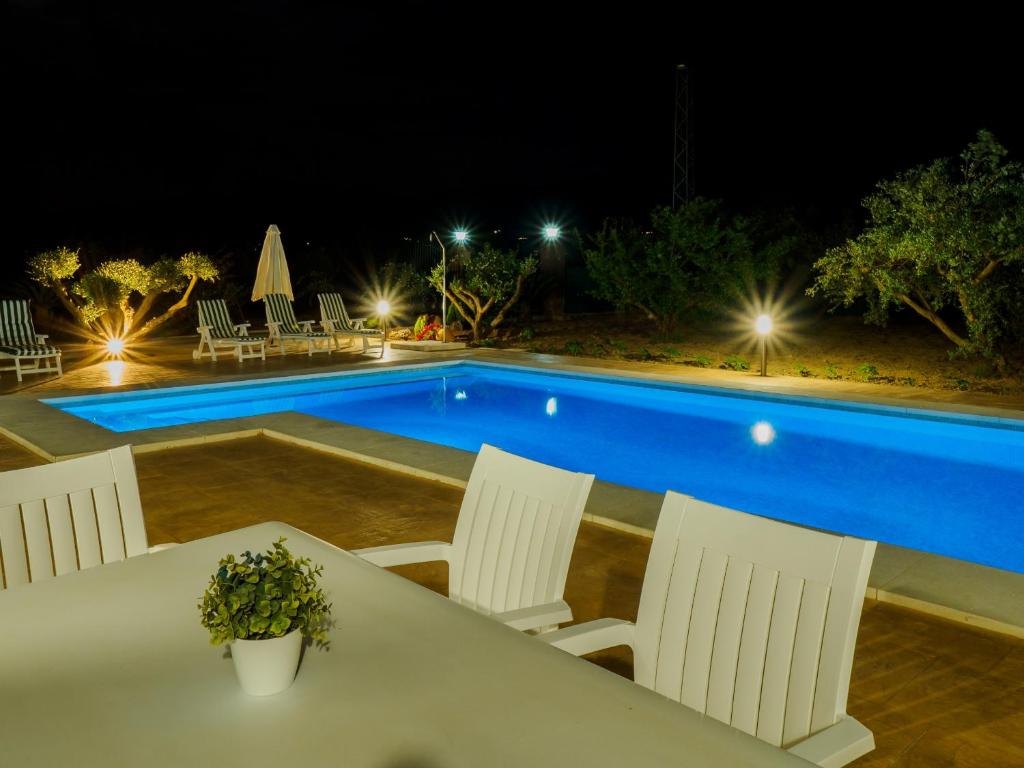 Cubo's Finca Villaverde - 2