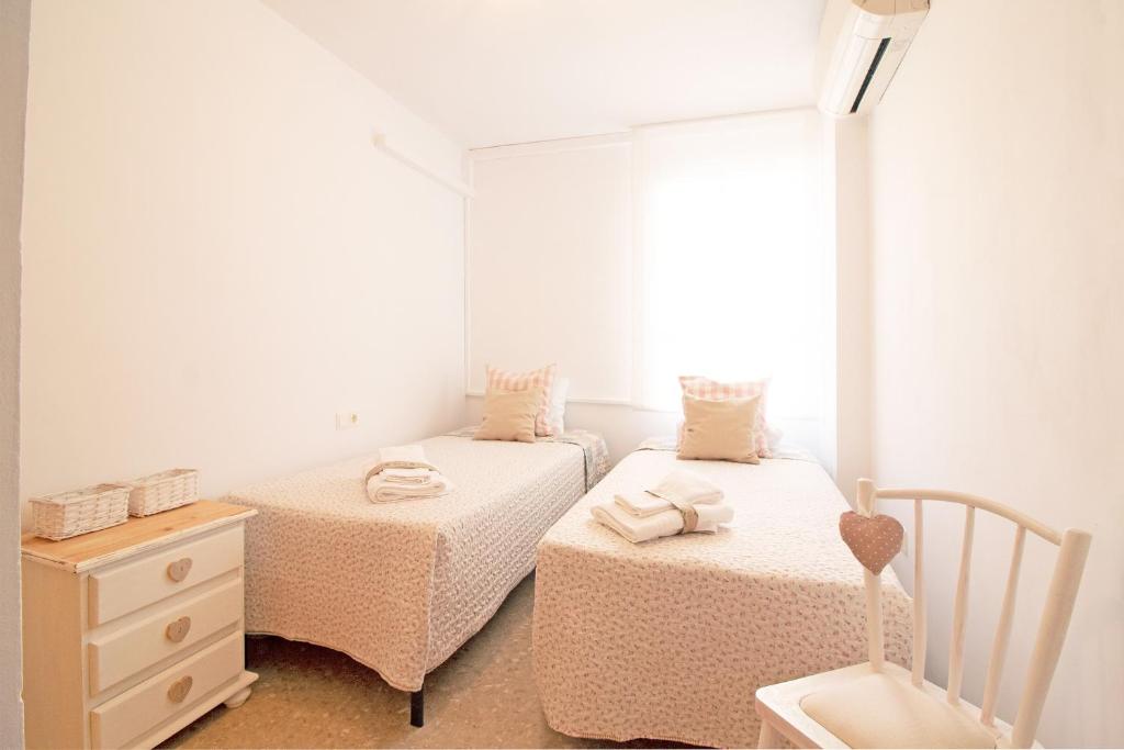 Global Vacacional, Practico apartamento con piscina en Residencial Brezo Canet - 5