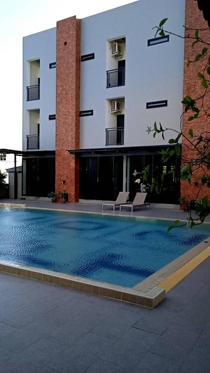 阁楼202酒店 (Loft 202 Hotel)
