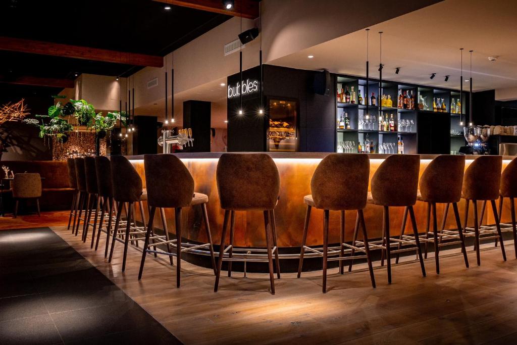 Bar/lounge