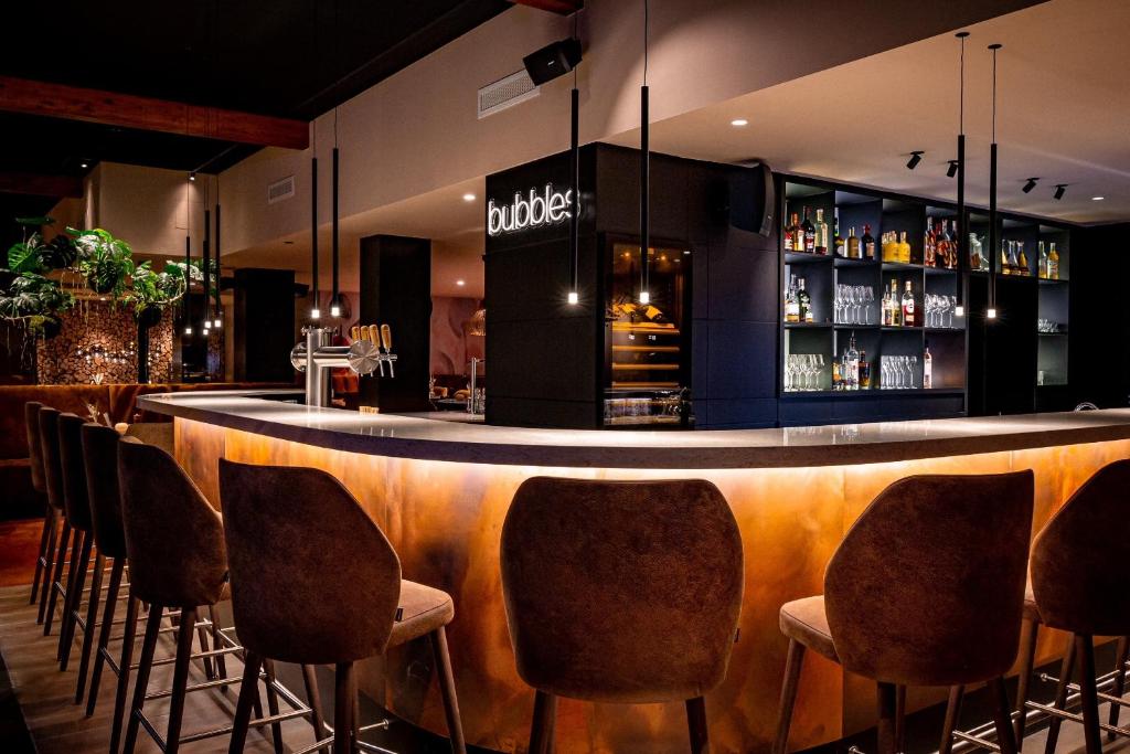 Bar/lounge