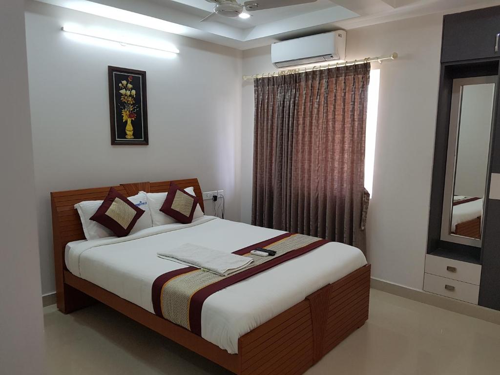 R-hotels Rithikha Inn porur photo