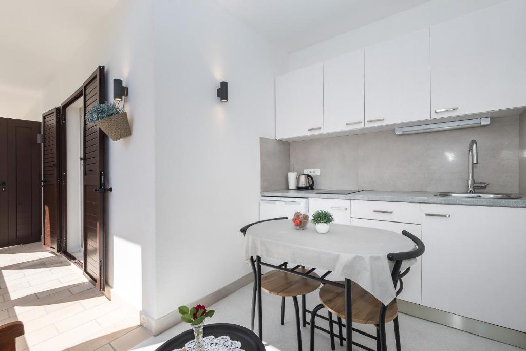 Apartment M&J Supetar photo