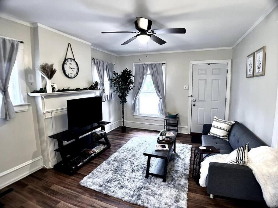 Lovely Hidden Gem Near Downtown & Hospital