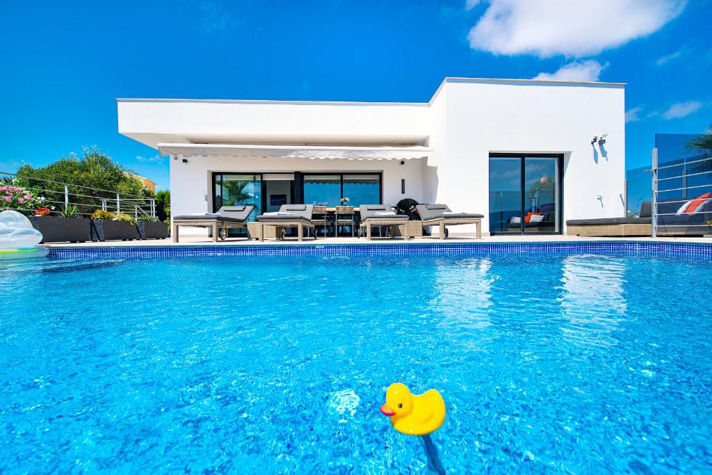 Villa Irene - Dream Seaview - by Holiday Rentals Villamar - 1