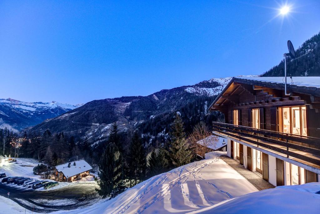 Chalet Par le Travers - 4
