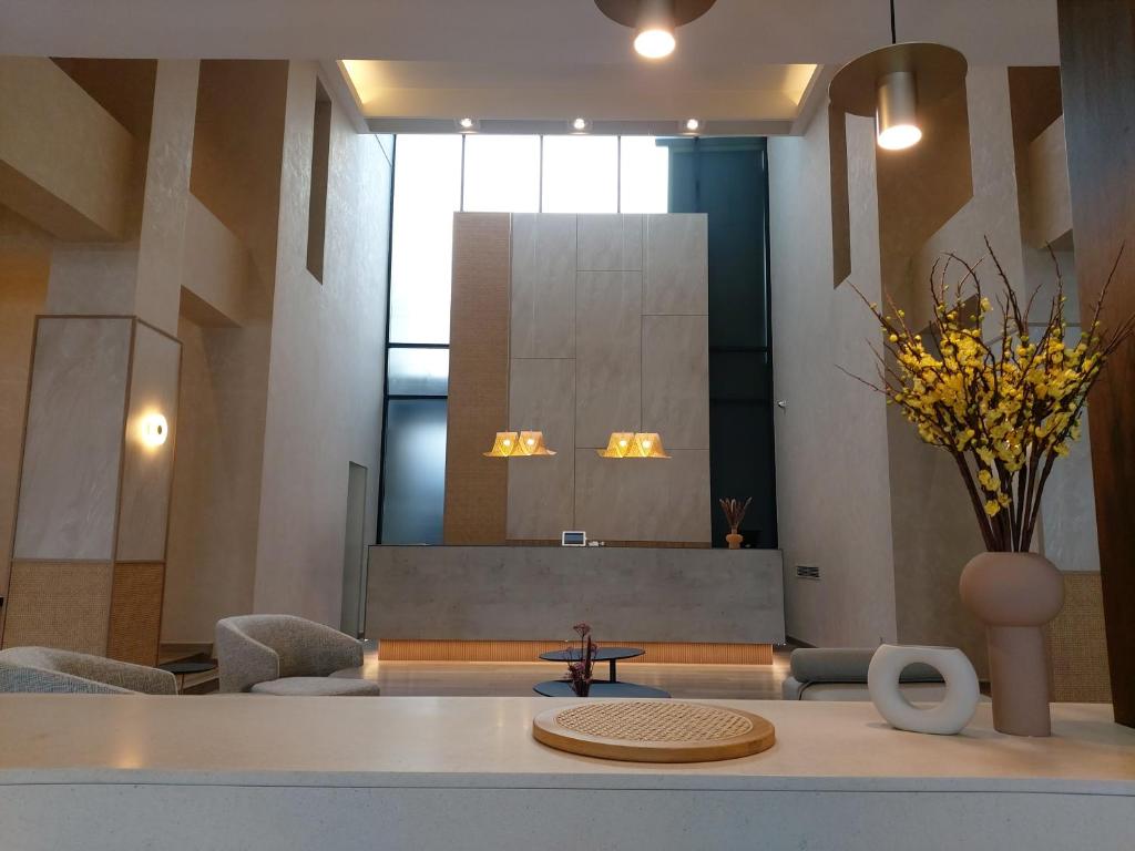 Lobby, The Brunei Hotel in Bandar Seri Begawan