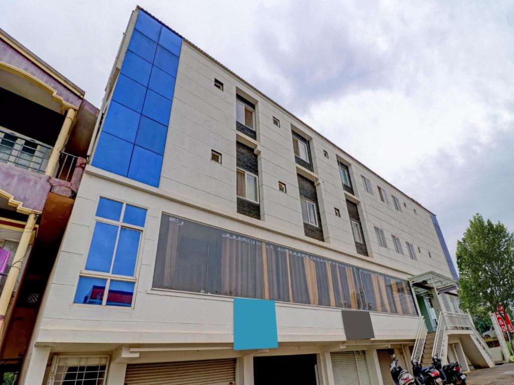 Capital O 71891 Benaka Residency 外観