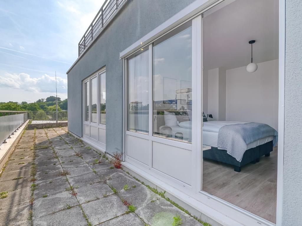 limehome Wolfsburg Porschestraße photo