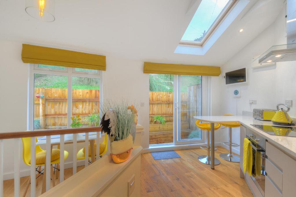 Seashore, Lyme Regis