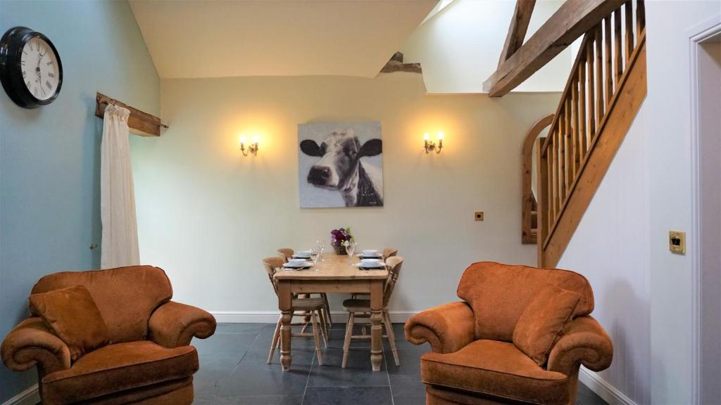 Sheep Dip Cottage, Cyfie Farm photo 3