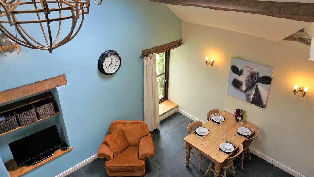Sheep Dip Cottage, Cyfie Farm photo 2