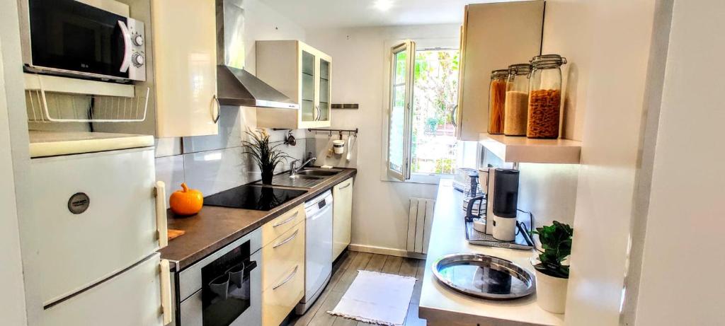 Appartement Esprit Vintage entre Plages et Mourillon - 3