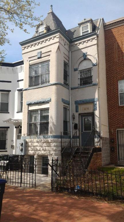 Most Economical Room 외관