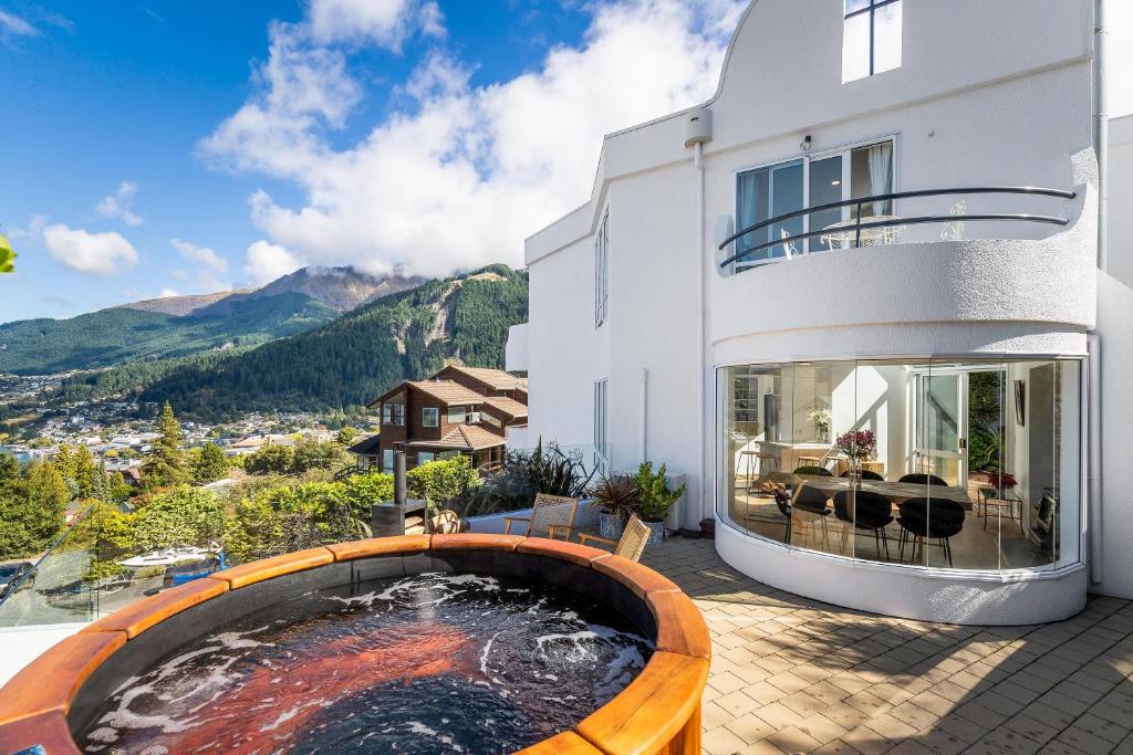 6b Edinburgh by Staysouth, Queenstown